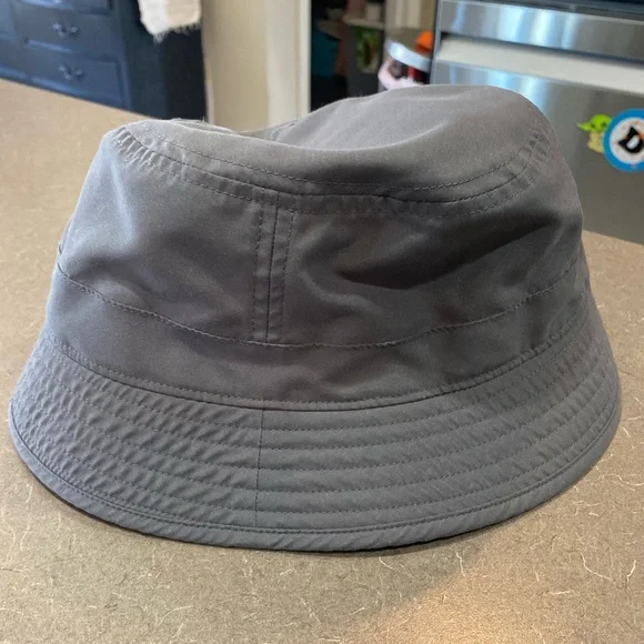 North Face Hat - Picture 2 of 4